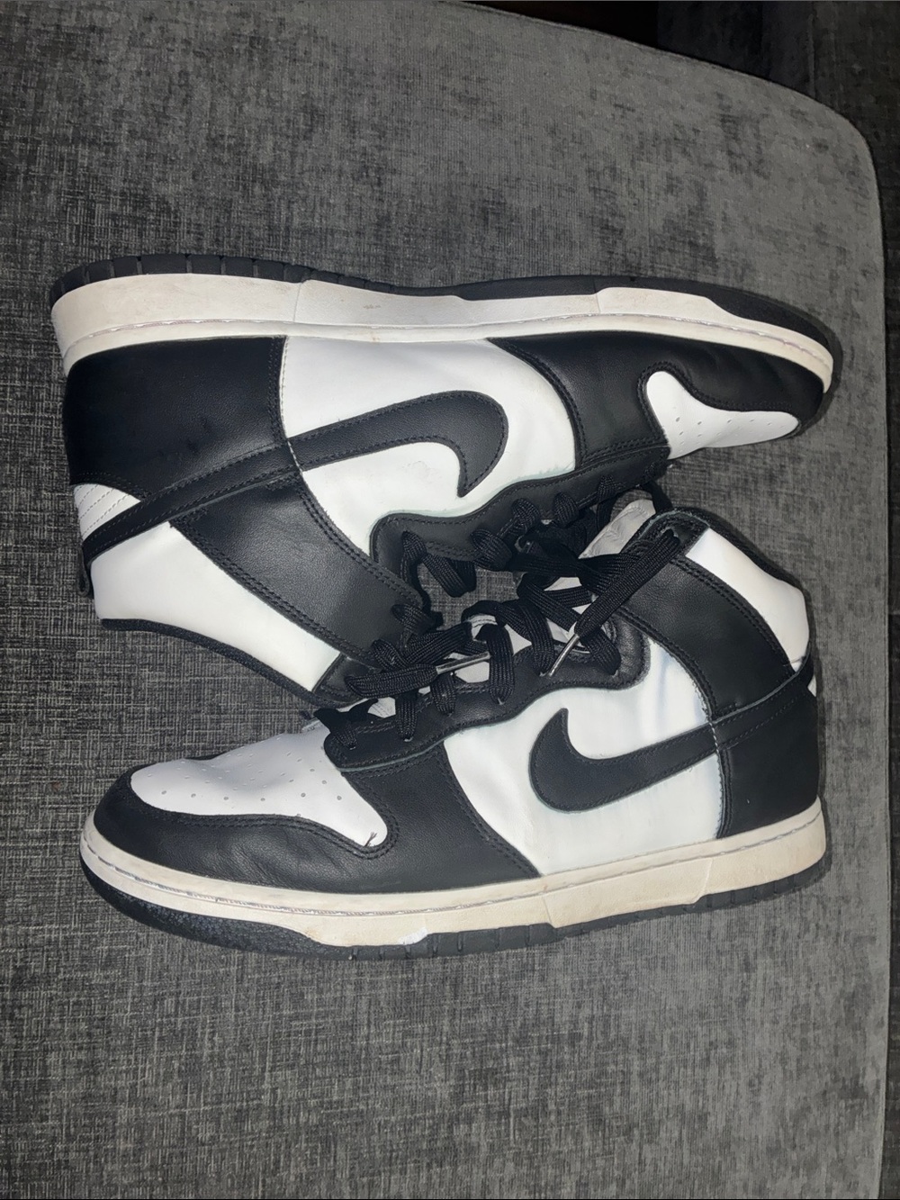 Nike Men's Black and White High-Top Sneakers